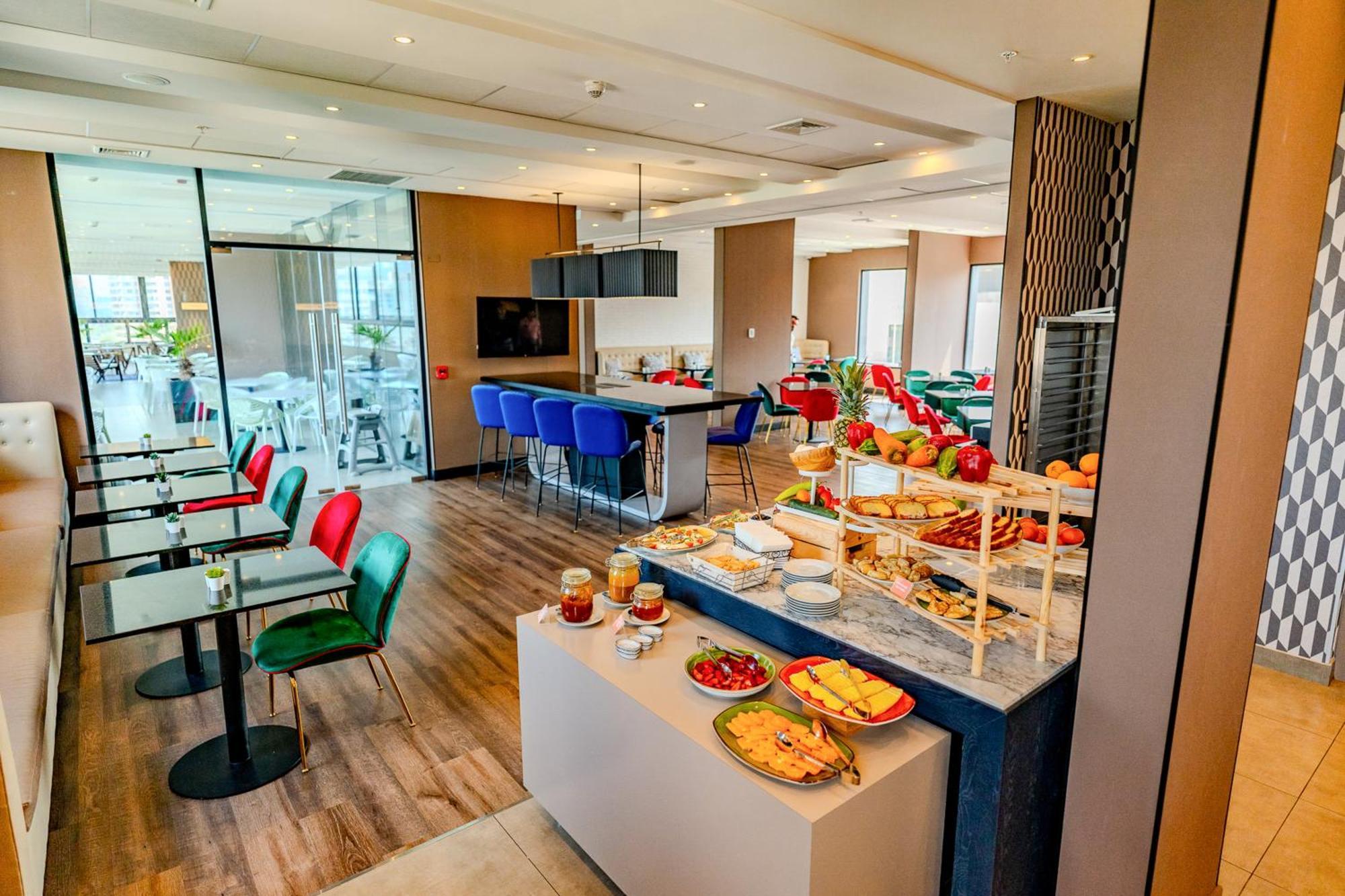 Hampton By Hilton Santiago Las Condes 외부 사진